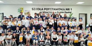 Pasowanie na ucznia w SP nr 1 w Środzie Śląskiej