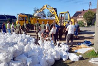 Aktualne informacje z terenów narażonych na zalania w gminie Środa Śląska [foto i wideo]