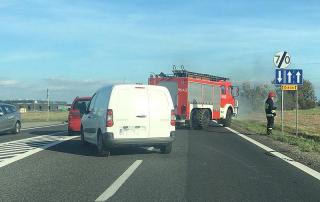 Pożar samochodu na drodze krajowej [aktualizacja]