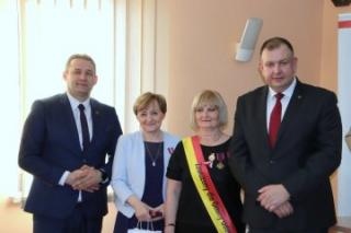 Grażyna Teleszko i Bernarda Łyczak odznaczone za długoletnią służbę