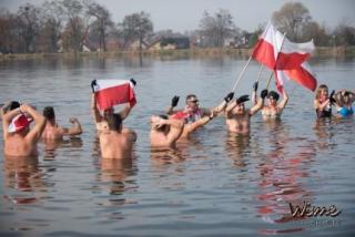 Morsowali dla Niepodległej w średzkich 