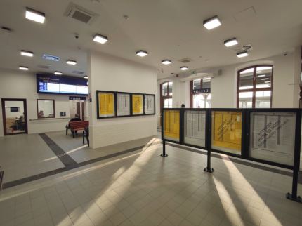 Zmodernizowany dworzec w Malczycach otwarty dla podróżnych