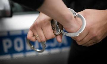Za popełnione przestępstwa 30-latek usłyszał zarzuty i został tymczasowo aresztowany na okres 3 miesięcy / fot. ilustracyjne, policja.pl