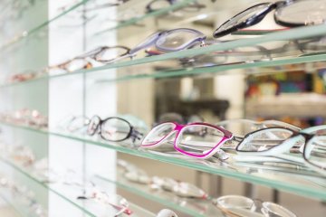 Jak wybrać okulary dla seniora?