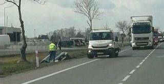 Kolizja na trasie Źródła – Błonie (zdjęcia czytelnika)