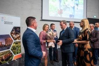 Podziękowania dla Zarządu Stowarzyszenia Aglomeracja Wrocławska Fot. SAW