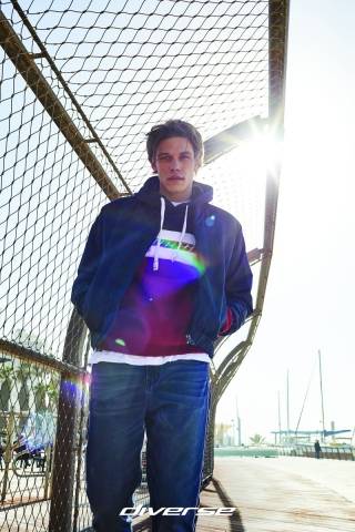 Bluzy męskie- stylowe i funkcjonalne