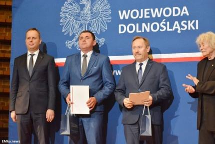 Statuetki i dyplomy dla najlepszych sołtysów