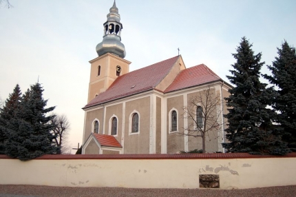 Remont kościoła w Świętem z dofinansowaniem Ministra, Marszałka i Gminy
