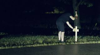 Nie daj sobie wbić krzyża! – Zatrzymaj się – Myśl – Żyj! / fot. Policja