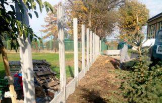 Nowe ogrodzenie przy SP nr 3 na ul. Górnej