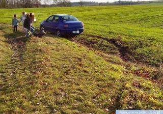 Policyjny pościg za 25-latkiem. W aucie znaleziono narkotyki