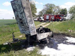 Podczas prac drogowych zapaliła się sprężarka