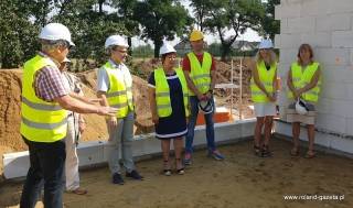 Wmurowano kamień węgielny pod budowę żłobka w Kostomłotach