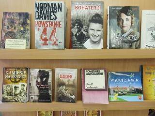 Biblioteka w Wilkszynie zaprasza na wystawę