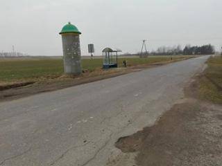 Chodnik we Wrocisławicach &quot;etapowany&quot;
