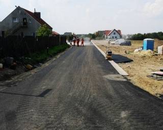 Droga do gruntów rolnych w Kokorzycach prawie gotowa