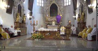 Liturgia Męki Pańskiej. Transmisja na żywo z kościoła w Środzie Śląskiej