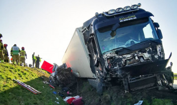 Fot. KWP Straży Pożarnej we Wrocławiu i OSP Ujazd Górny