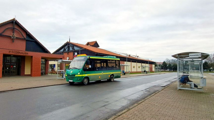 Specjalne kursy Średzkiej Komunikacji Publicznej – sprawdź, jak pojedziesz 1 listopada