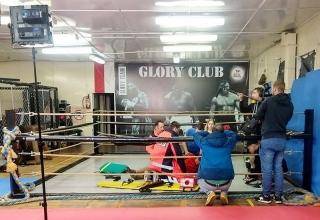 Średzcy pięściarze bohaterami serialu „Na ratunek 112”