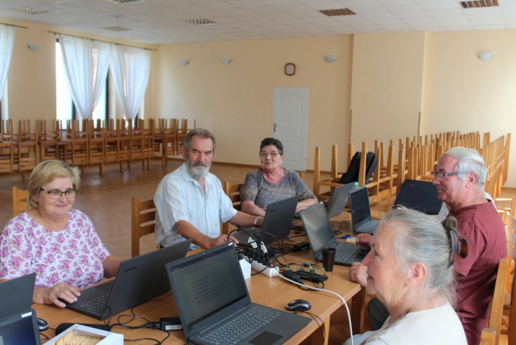 Trwają bezpłatne szkolenia dla seniorów w Udaninie