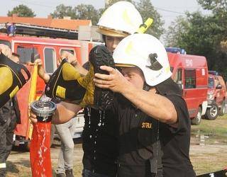Zawody strażackie &quot;Na wesoło&quot;