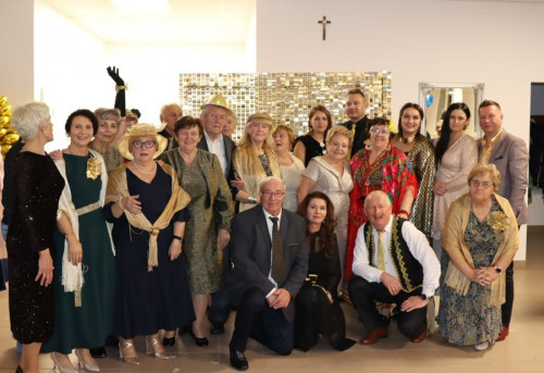 Uśmiech, taniec i wspólna zabawa – IV Gminny Bal Seniora w Gościsławiu