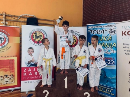 Udany start naszych karateków w Prochowicah