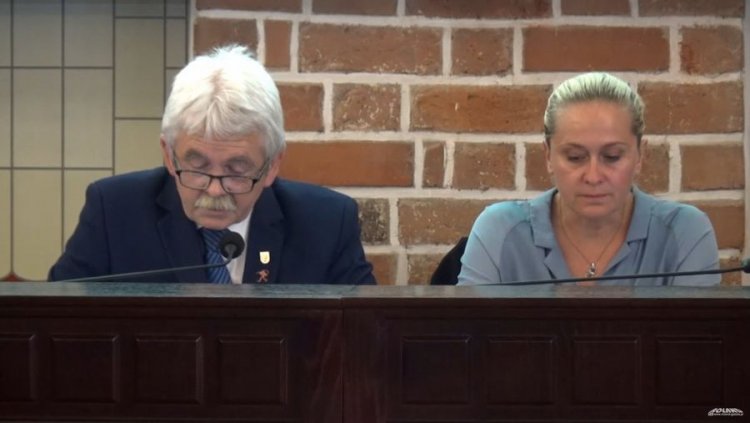 LXI sesja Rady Miejskiej w Środzie Śląskiej [wideo]