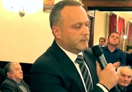 Zastrzeżenia wicestarosty i replika burmistrza ws. pomocy finansowej gminy na odkup szpitala powiatowego (wideo)