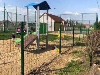Plac zabaw w Udaninie został ogrodzony
