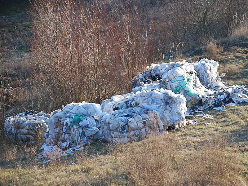 Ustalono sprawców podrzucania śmieci na naszym terenie!