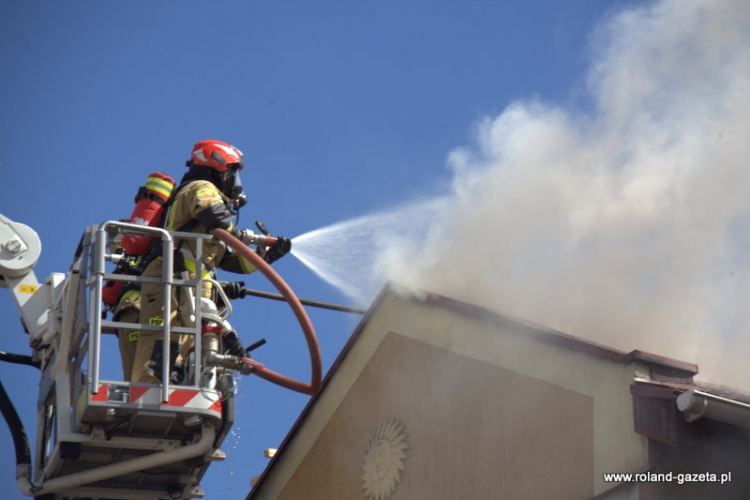 Pożar w centrum miasta gasiło 8 zastępów strażackich (zdjęcia)