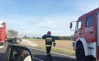 Pożar samochodu na drodze krajowej [aktualizacja]