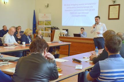 Spotkanie konsultacyjne w starostwie nt. A4 i S5