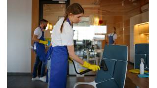 Jak zasilana jest maszyna czyszcząca?