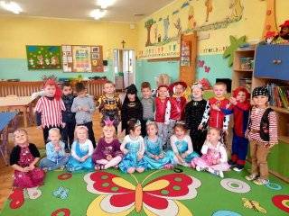 Dzień Postaci z Bajek w Przedszkolu w Ciechowie