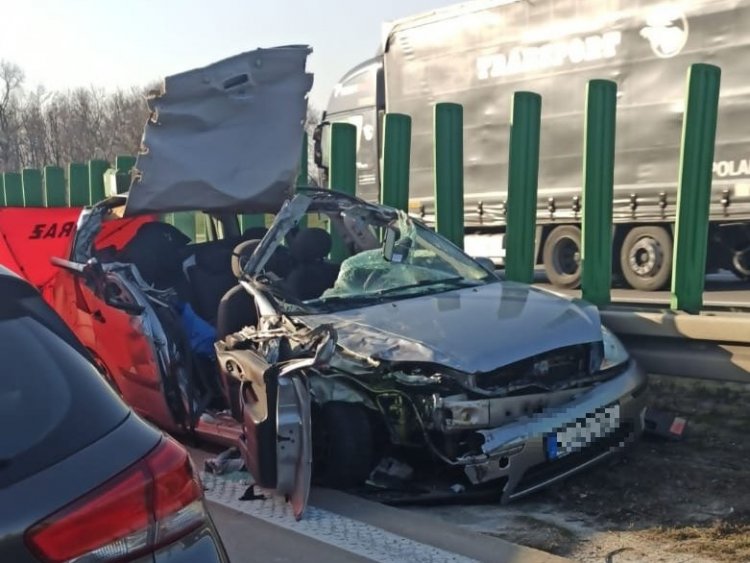 Wypadek na autostradzie / fot. Komenda Powiatowa Policji w Środzie Śląskiej