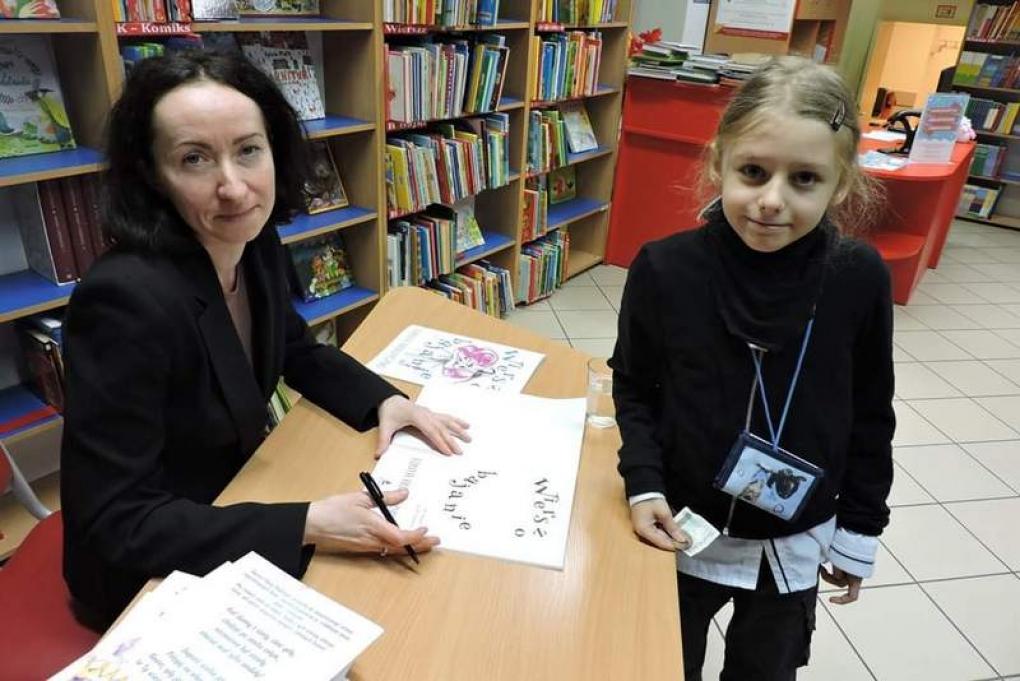 Spotkanie z malarką i pisarką w średzkiej bibliotece