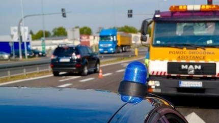 Pijani za kółkiem, szkielet w rowie... - Raport policji