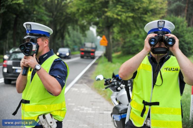 Policyjne działania "Prędkość" na drogach powiatu średzkiego