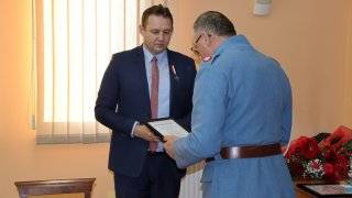Wójt Wojciech Płaziuk odznaczony za zasługi w utrwalaniu pamięci o ludziach i ich czynach w walce o Niepodległość