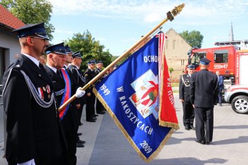 Poświęcenie nowych wozów OSP Rakoszyce