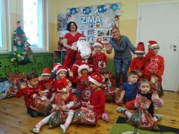 Mikołaj w przedszkolu w Ciechowie