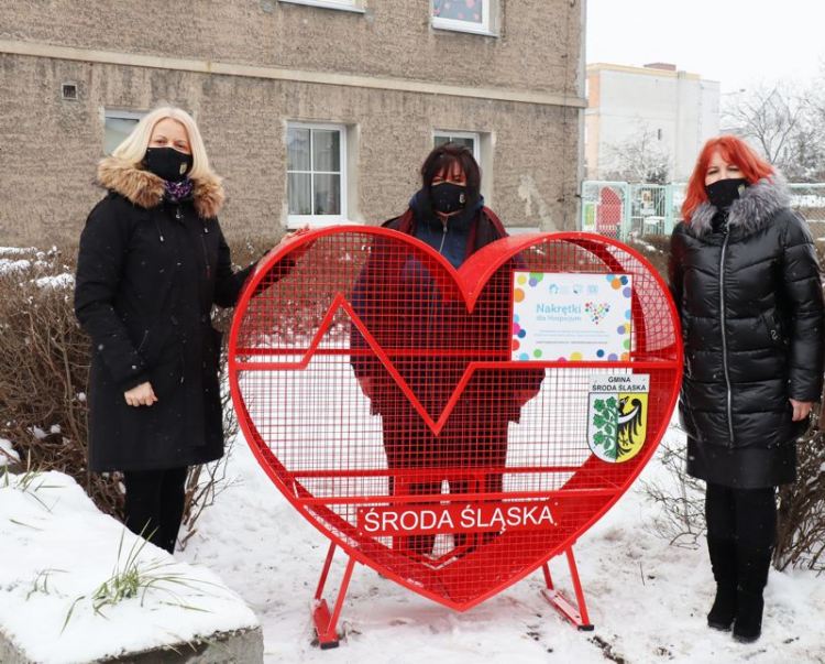 Dzieci dzieciom – serce na nakrętki u średzkich przedszkolaków