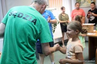 Zawody warcabowe w banku w Środzie Śląskiej