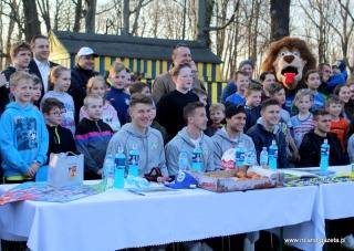 W Damianowie przywitano wiosnę z piłkarzami Miedzi Legnica