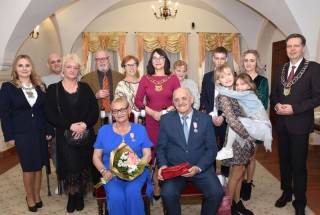 Złote Gody Państwa Haliny i Czesława Królów / fot. Studio Foto Sztuka w Środzie Śląskiej