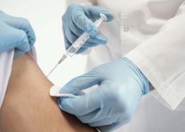 Ostatni grafik szczepień przeciw grypie i covid-19